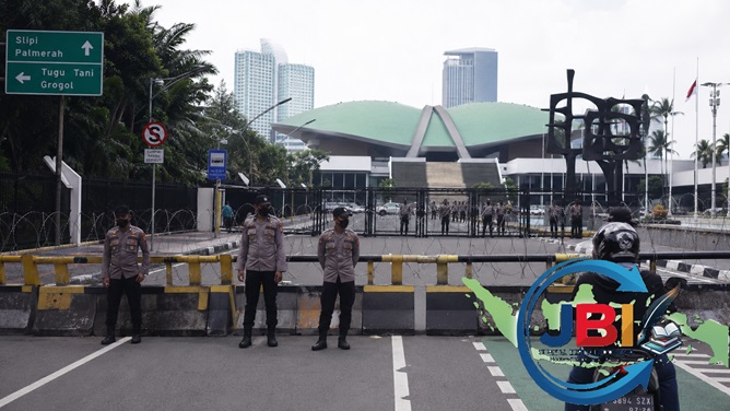 Blokade Polisi di Gedung Pemerintahan