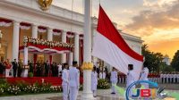 Penurunan Bendera Merah Putih HUT RI ke-81 di Istana Merdeka