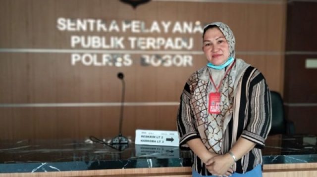 keluarga korban pengroyokan diparung